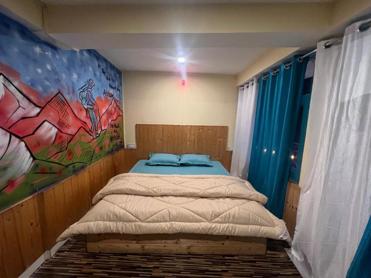 The Vagabond Manali Hostel Bagian luar foto