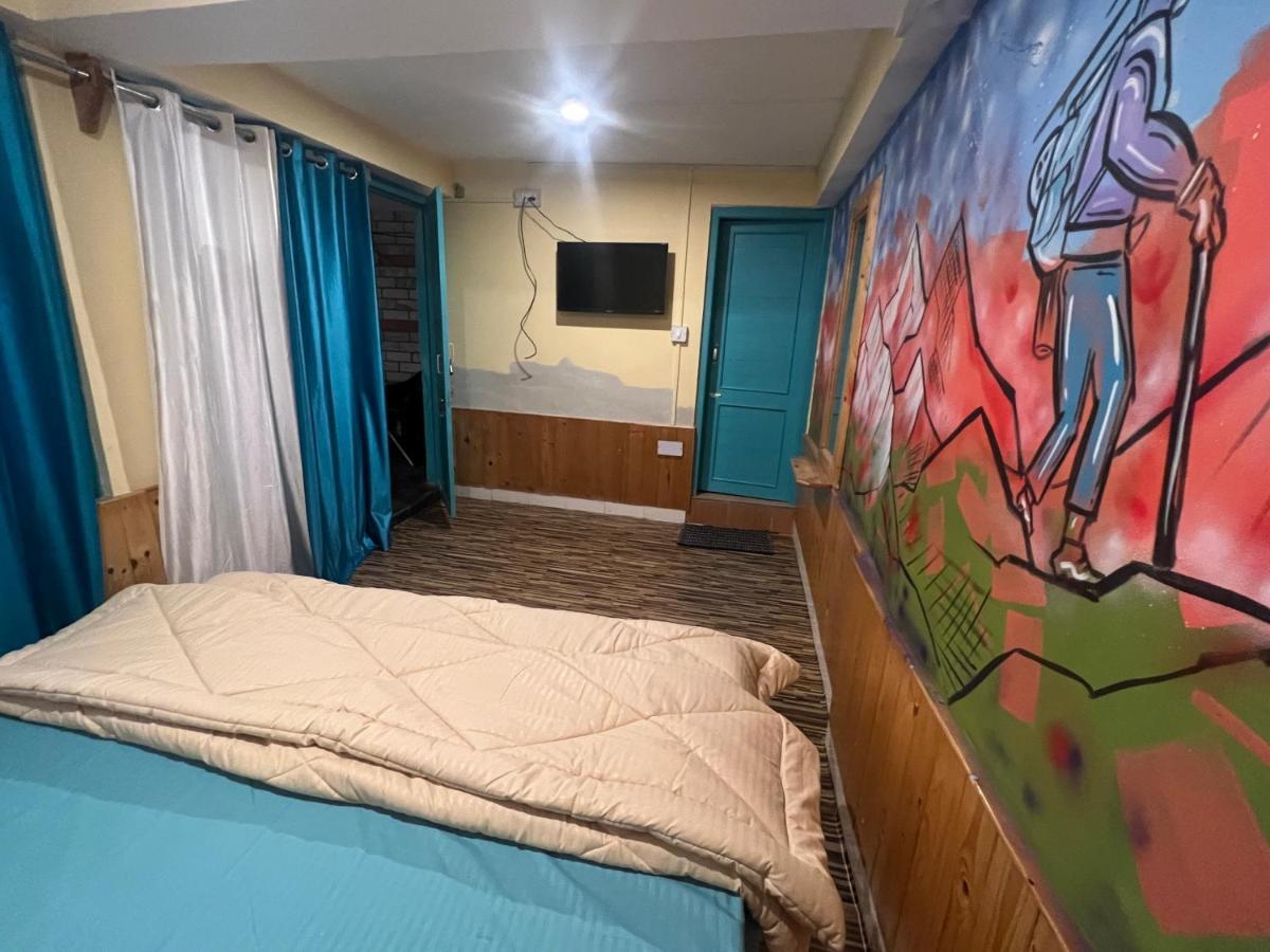 The Vagabond Manali Hostel Bagian luar foto