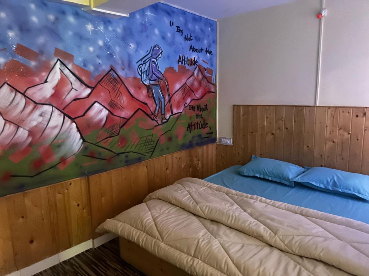 The Vagabond Manali Hostel Bagian luar foto